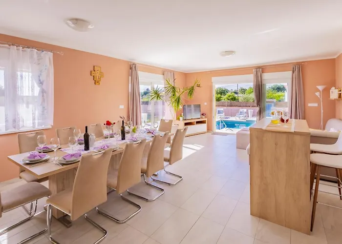 La Verna - Galovac 빌라